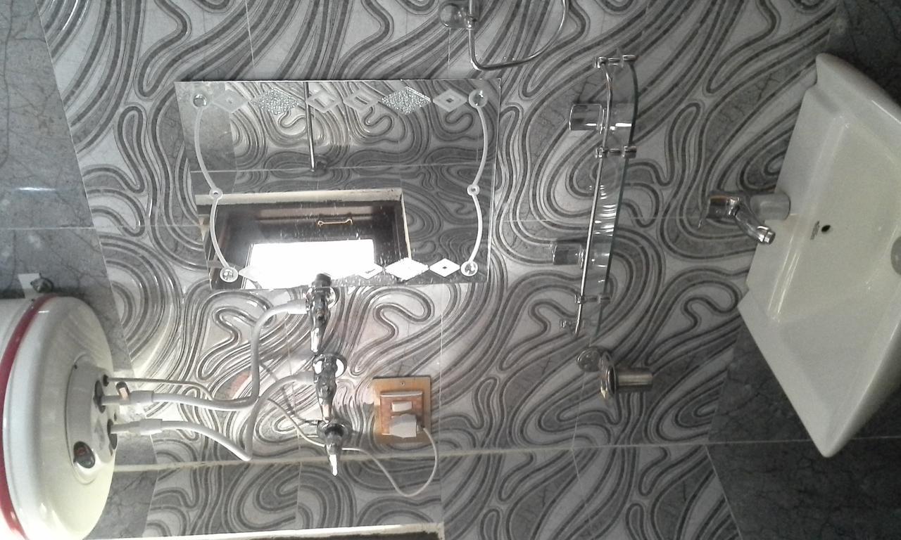 Howrah Guest House Srīnagar Esterno foto
